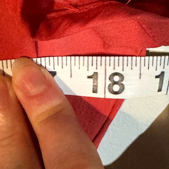 EUC: BAY STUDIO Pleated Short Sleeve Blouse - Picture 5 of 10